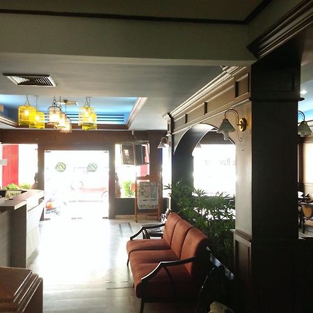 Rattana Mansion 호텔 푸껫 외부 사진