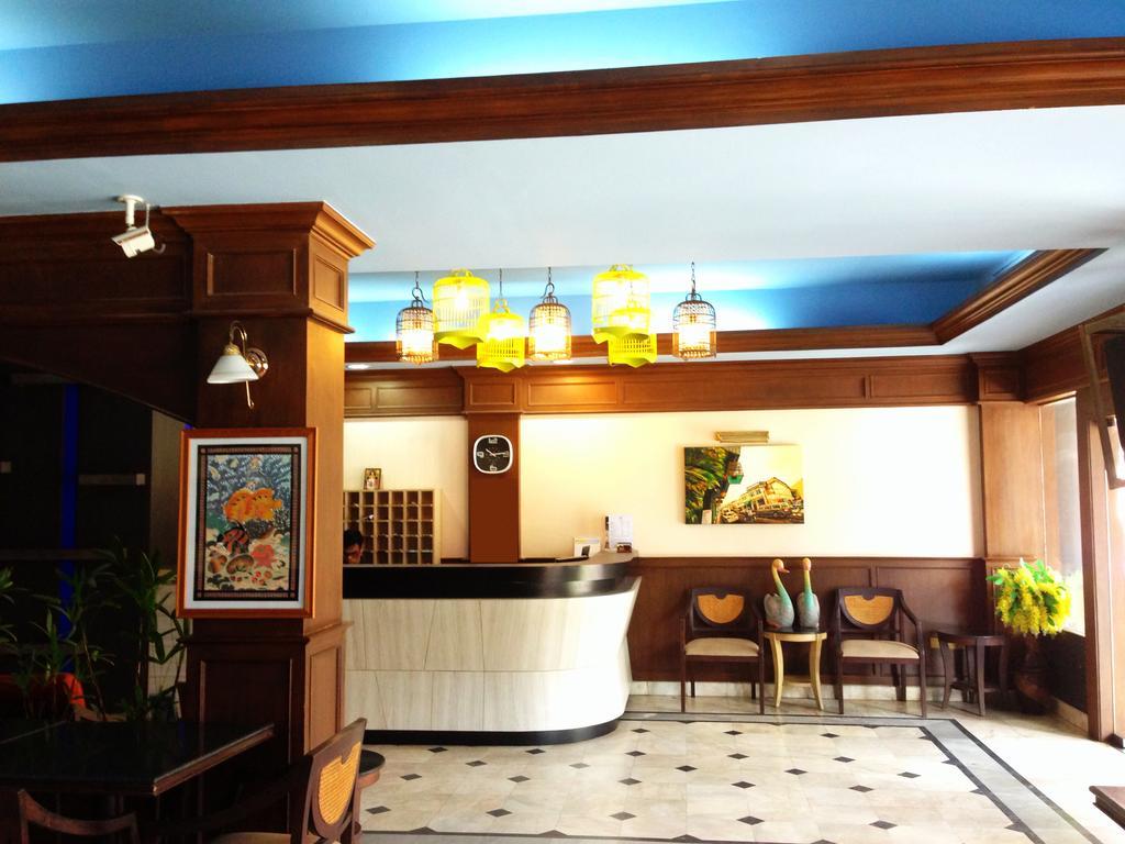 Rattana Mansion 호텔 푸껫 외부 사진