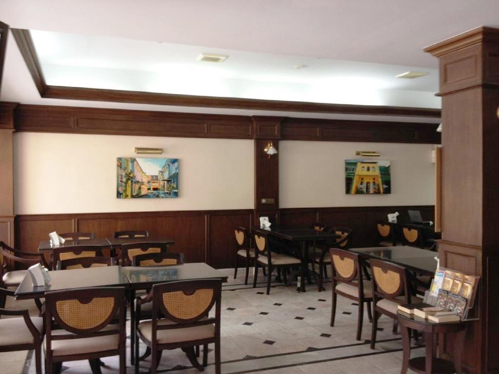Rattana Mansion 호텔 푸껫 외부 사진