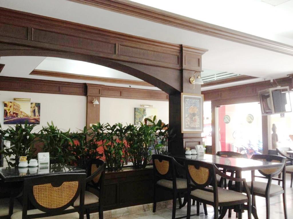 Rattana Mansion 호텔 푸껫 외부 사진